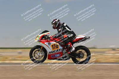 media/Jul-22-2022-TrackDaz (Fri) [[ca4971259a]]/Group B/130pm (Wheelie Bump)/